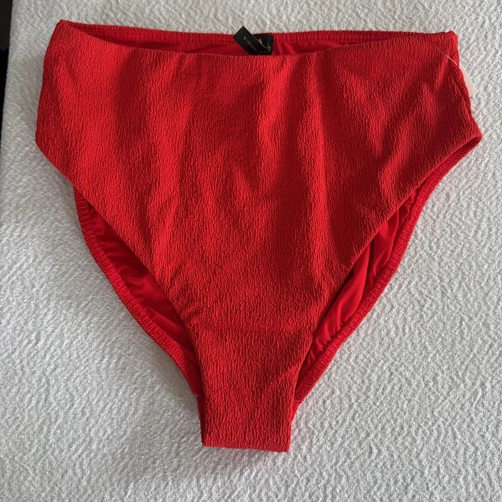 VIX Bela Hot High Waist Bikini Bottom, Size Medium, $108 Red - Image 10