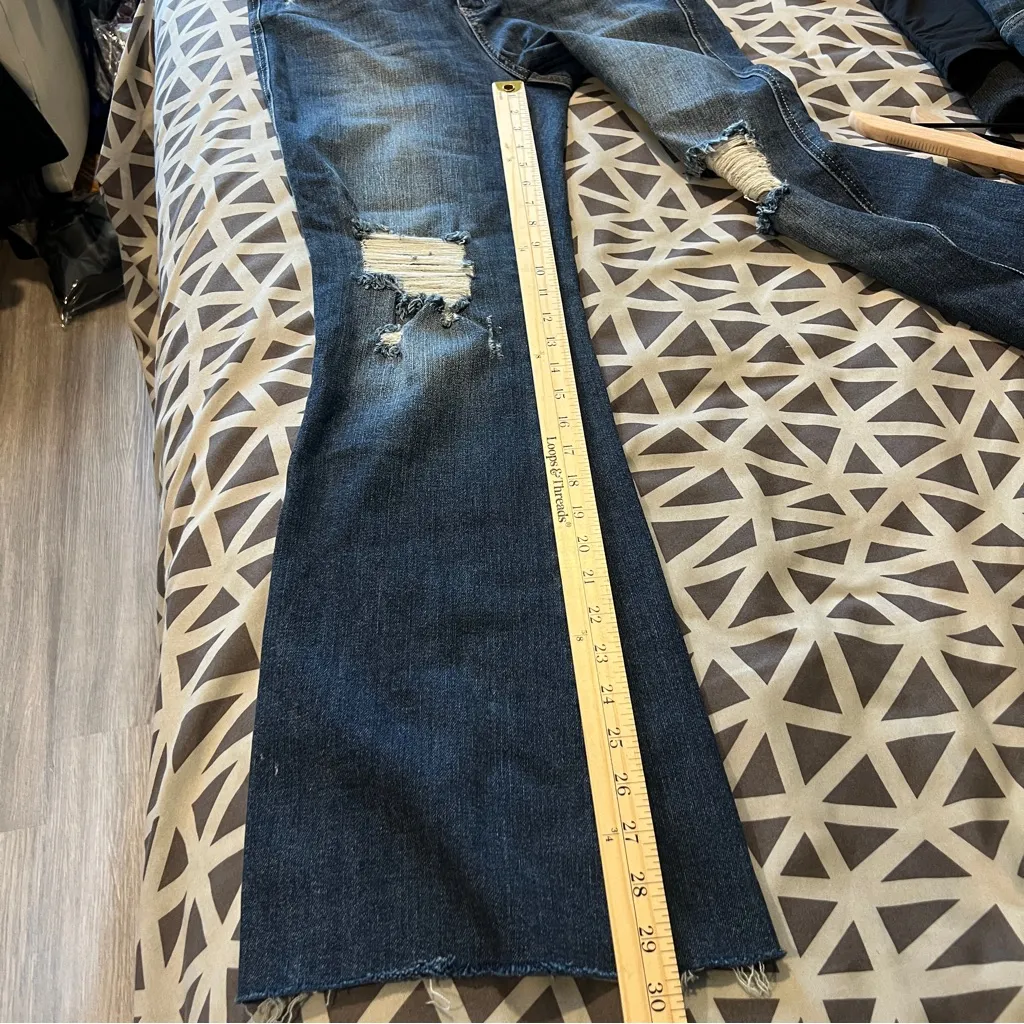 Judy Stretch Medium Wash Blue Ripped‎ Distressed Denim Flare Jeans Size 9 / 29 - Image 14