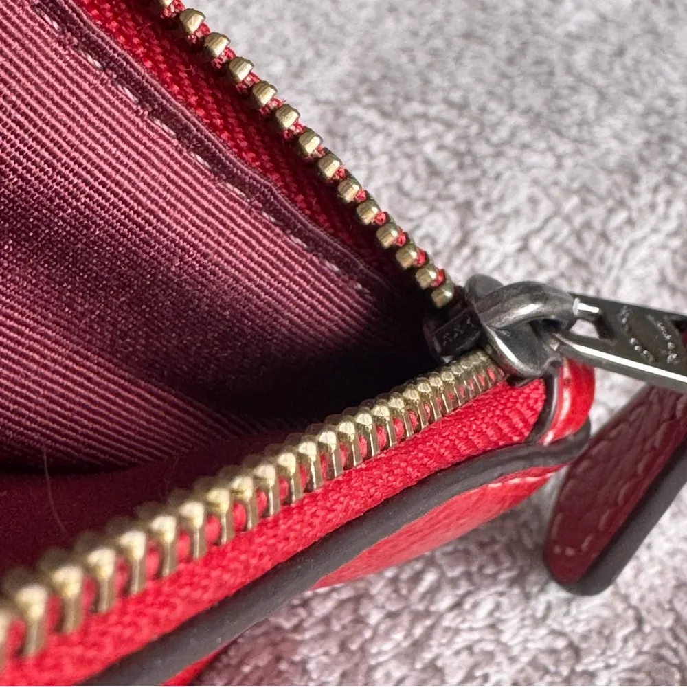 Coach x Disney Minnie Mouse Small Wristlet With Motif - Image 5