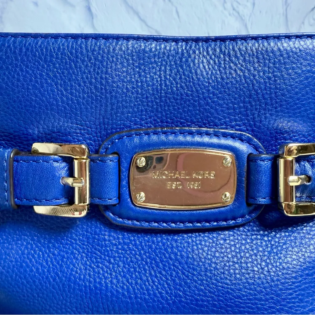 Michael Kors Royal Blue Leather Bag with Gold Details - Image 2