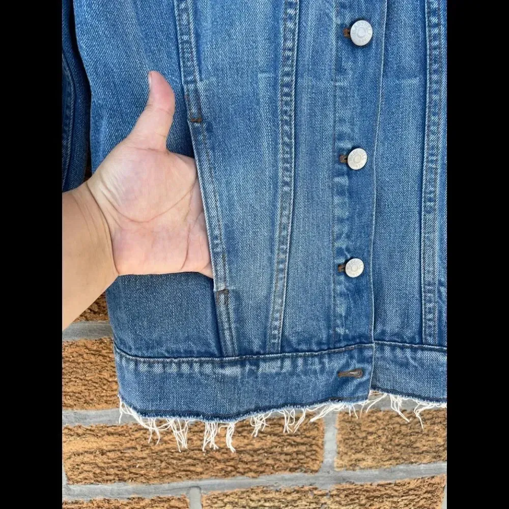 Madewell  Jean oversized jacket size small - Image 4