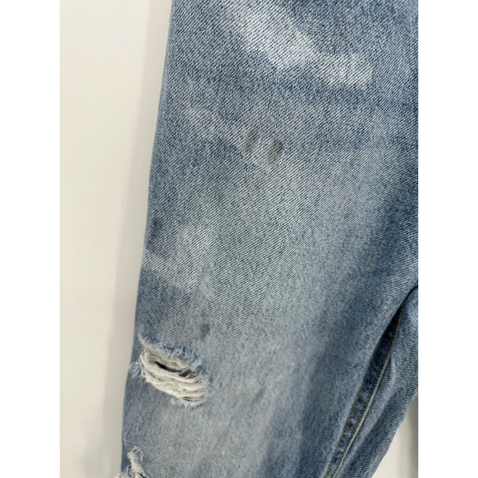 Pacsun Women's Light Wash Distressed 90's Boyfriend Loose Fit Jeans Size 29 - Image 6