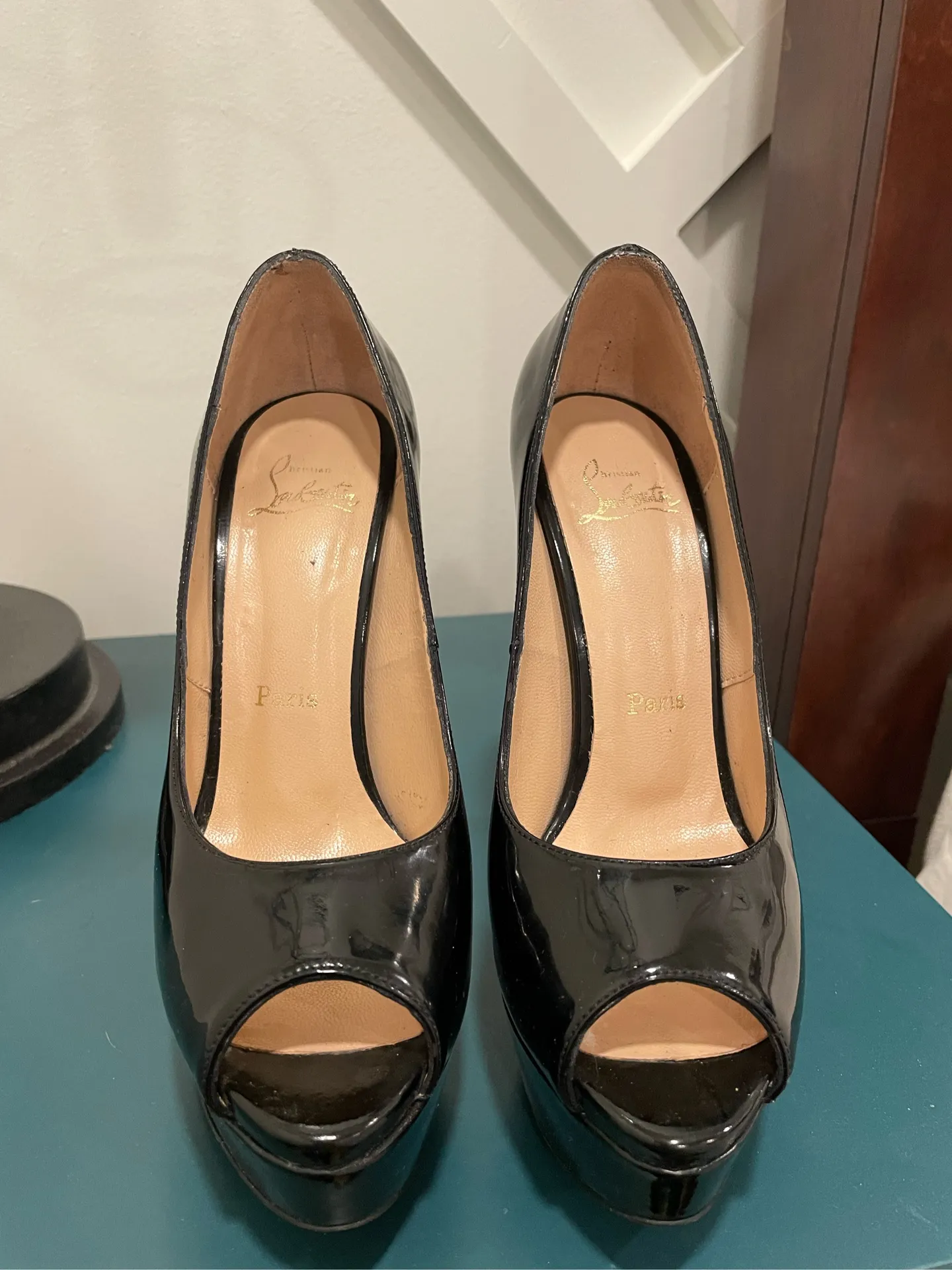 Christian Louboutin lady peep platform patent black EU37 - Image 3