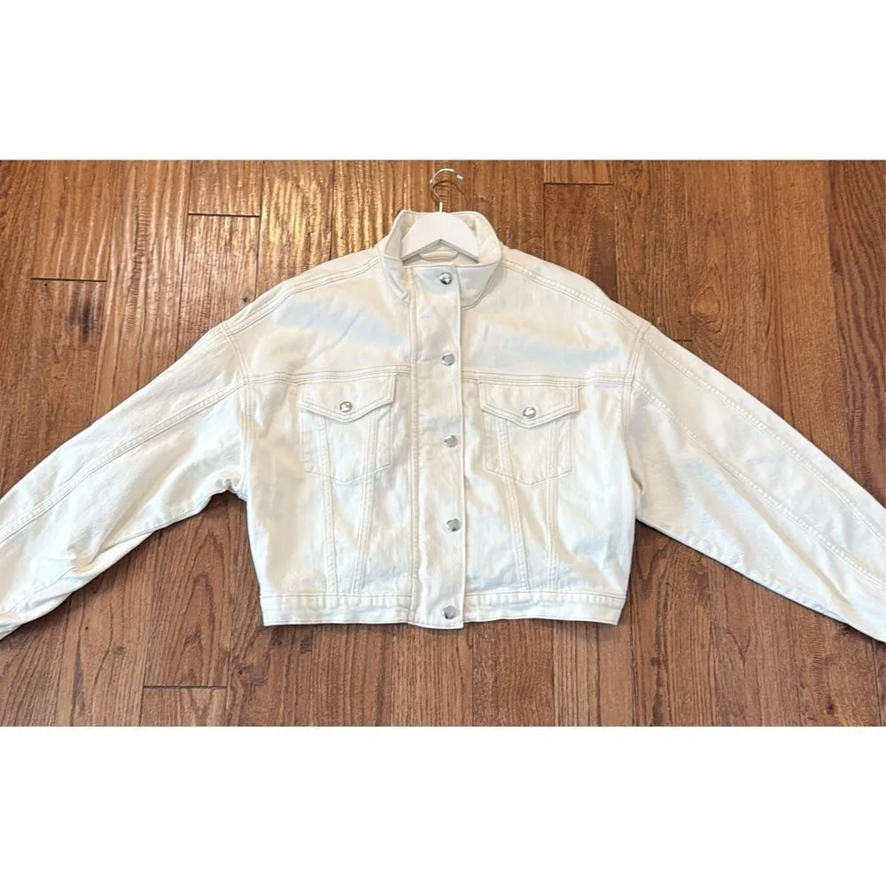 Abercrombie & Fitch NWT white cropped zip front jean jacket large - Image 8