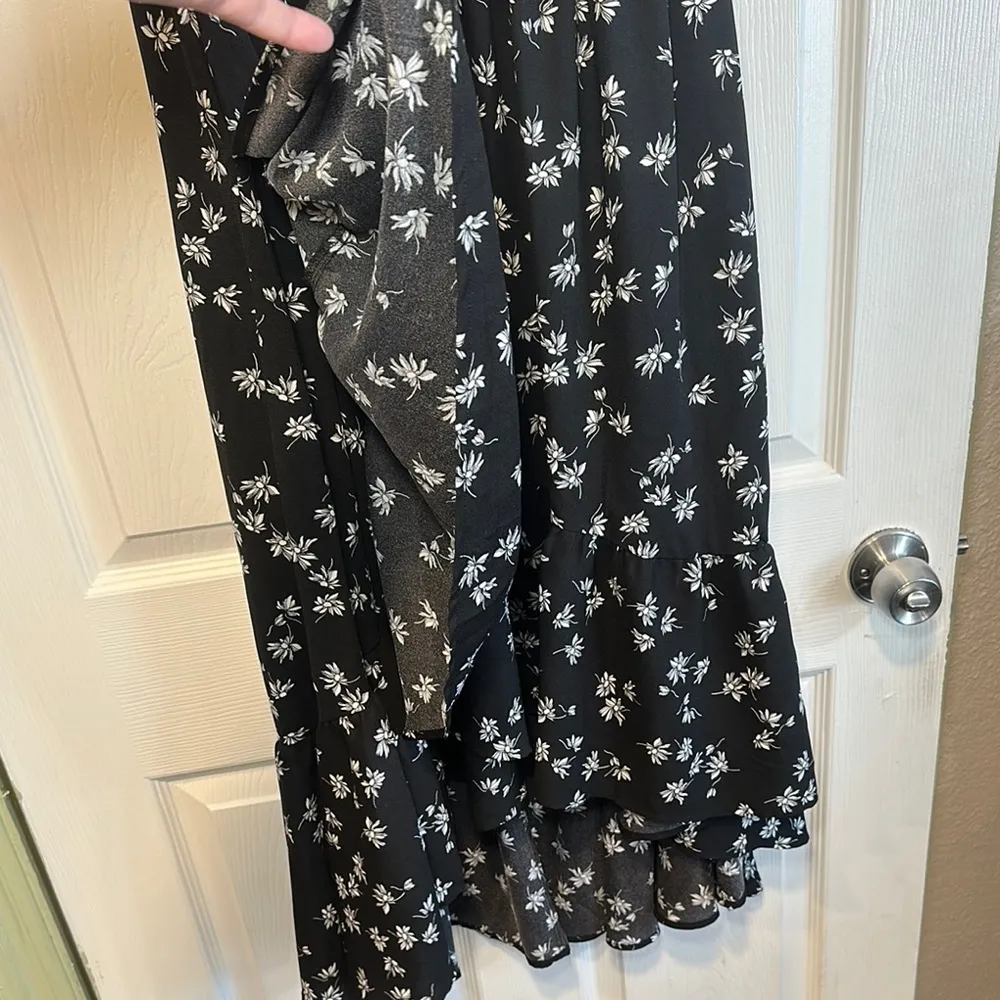 Lane Bryant Black White floral Ruffled Tiered high low off the shoulder Sundress - Image 4