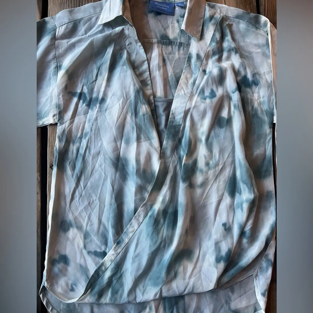 Simply Vera Wang Blouse With Tanktop Size XS - Image 3
