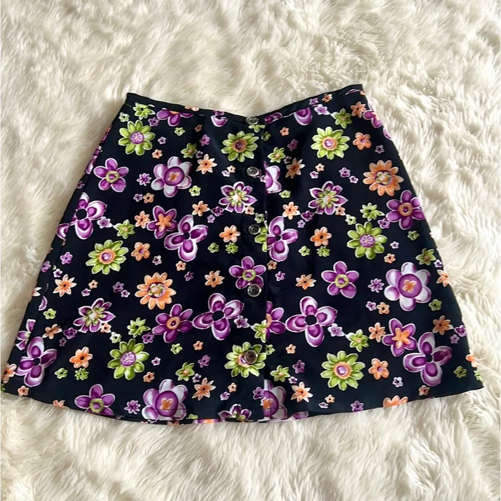 Vintage floral mini skirt - Image 5