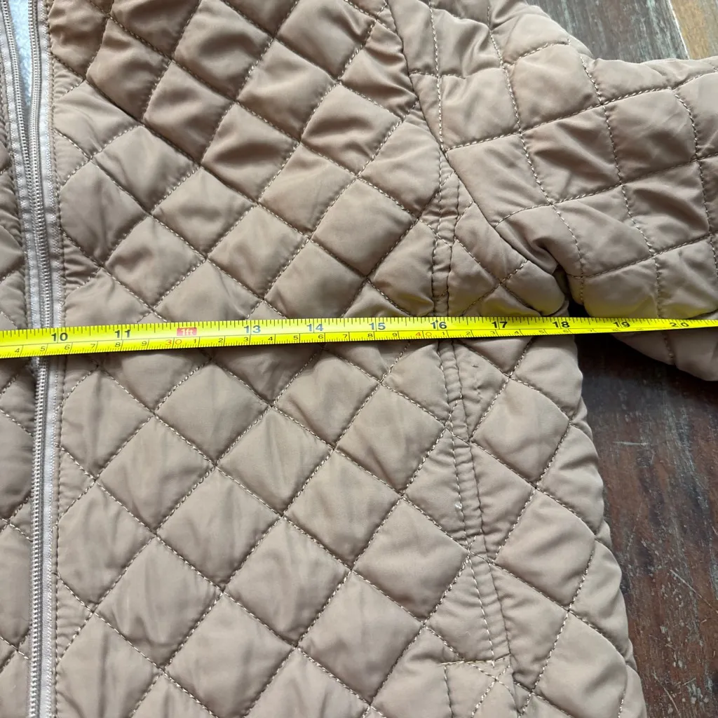 Vangull Beige Quilted Puffer Jacket with White Sherpa Lining Medium - Image 13