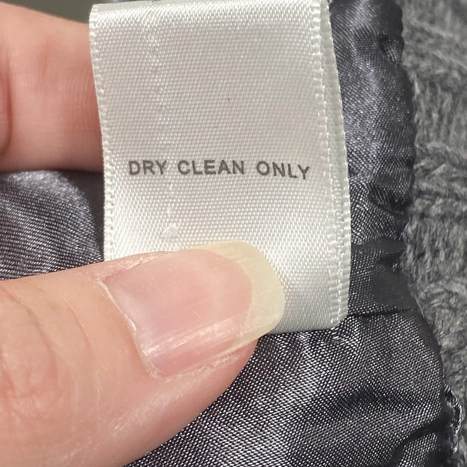 Dressbarn Vest Women's Size Medium Full Zip Faux Fur Cable Knit Turtle Neck Gray - Image 6