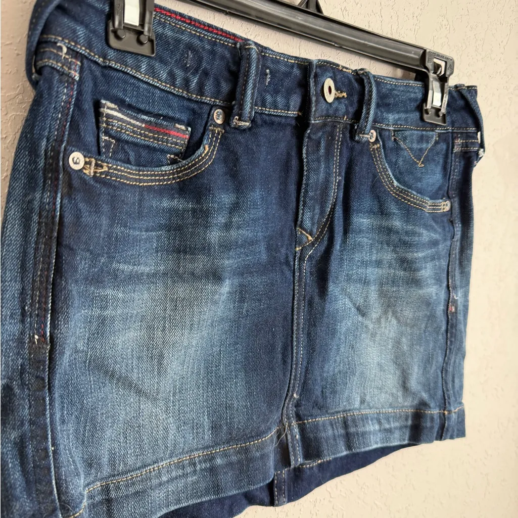 Hilfiger Denim Sophie Mini Denim Skirt Womens XS Dark Wash Blue  Y2K 2000s - Image 2