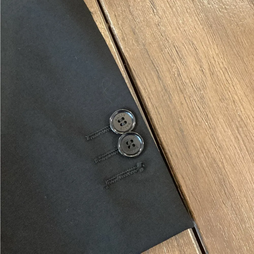 Authentic Bally Women's black 3 button office jacket Blazer size 6 - Image 13