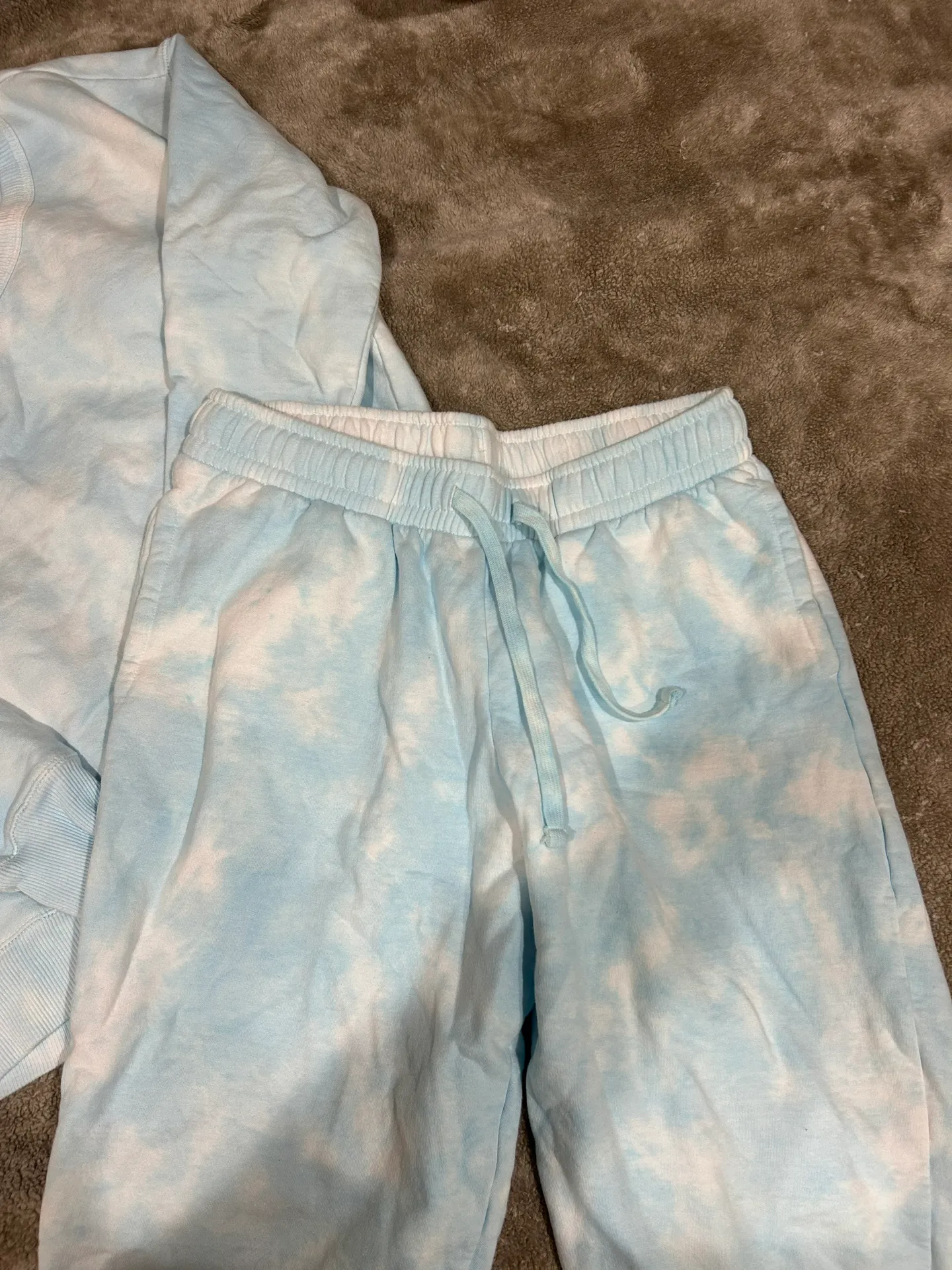 Blue And White Matching Set - Image 3