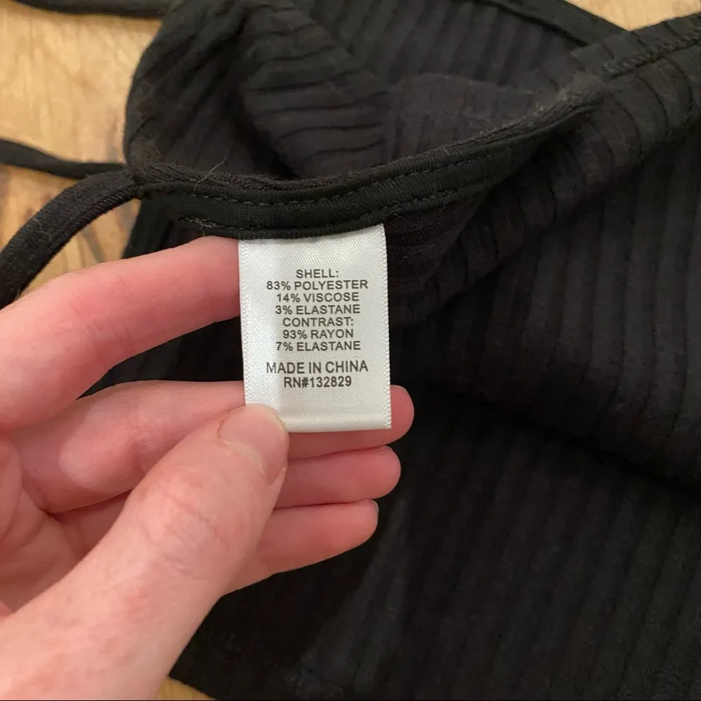 Revolve - Lovers + Friends Delilah Tie Side Sleeveless Crop Top Ribbed Black - Image 7