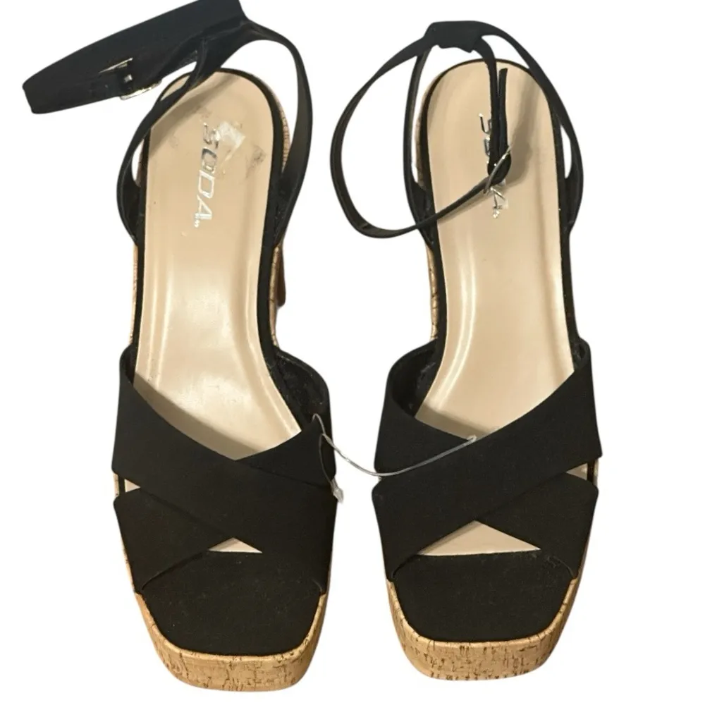 Soda Black Cross Suede Faux Leather Strap Open Toe Platform Heels NWOT - Image 4