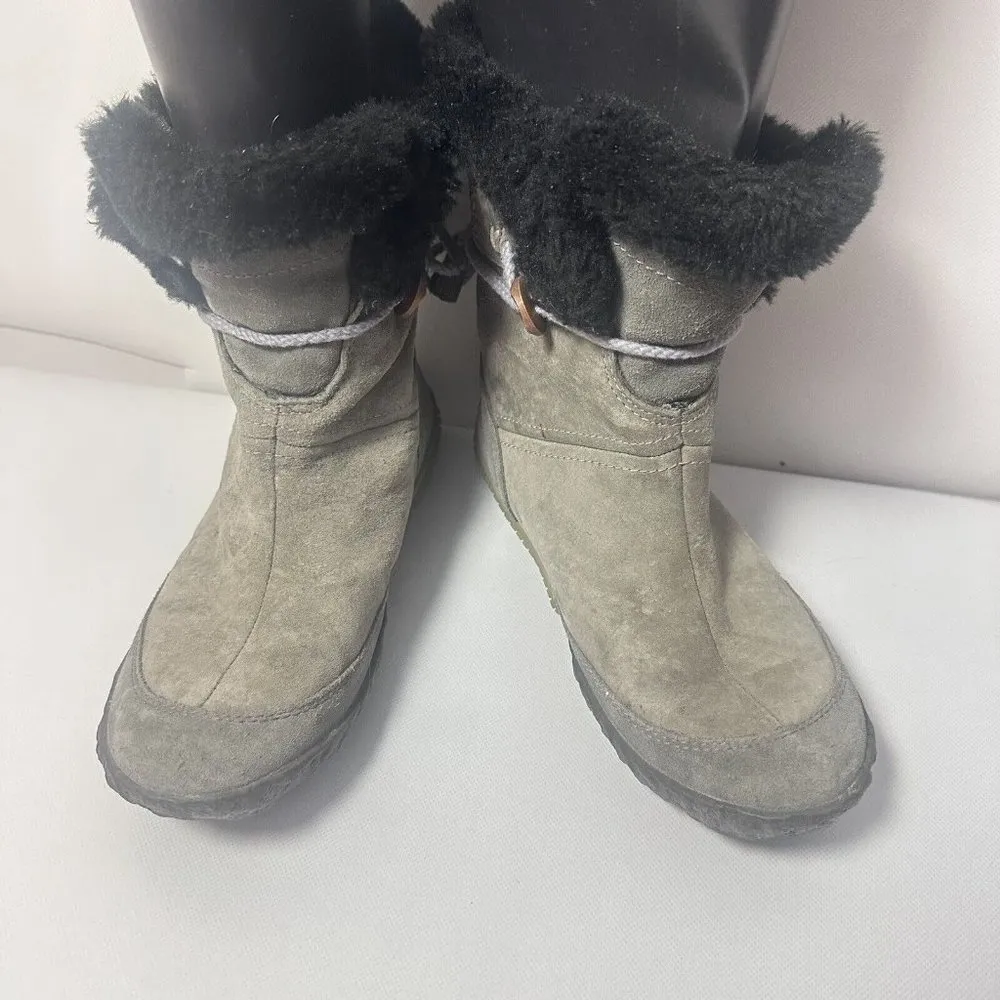 Cushe Women's Fireside Gray Winter Waterproof Suede Leather Boots Moccasin 8 - Image 2