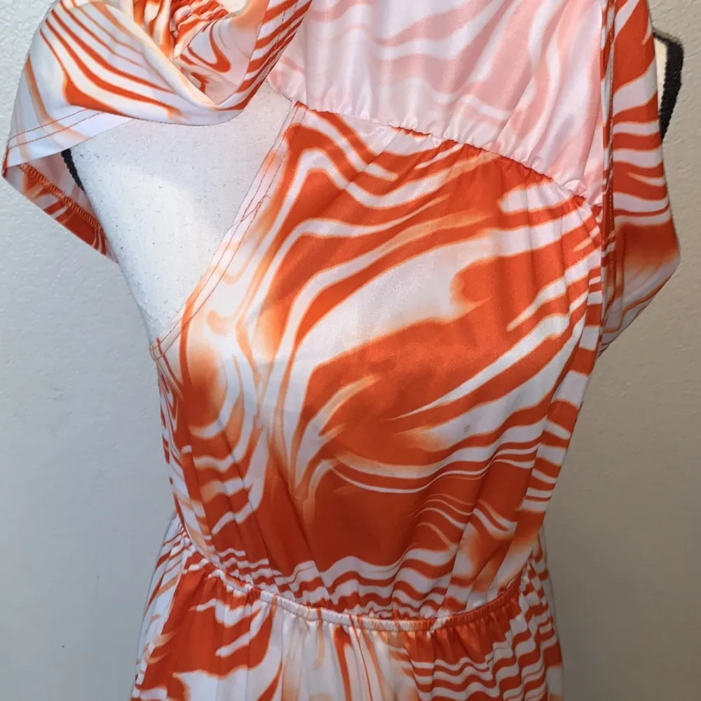 L’Amadei by d.p. Altomonte orange wave pattern one shoulder dress - Image 3