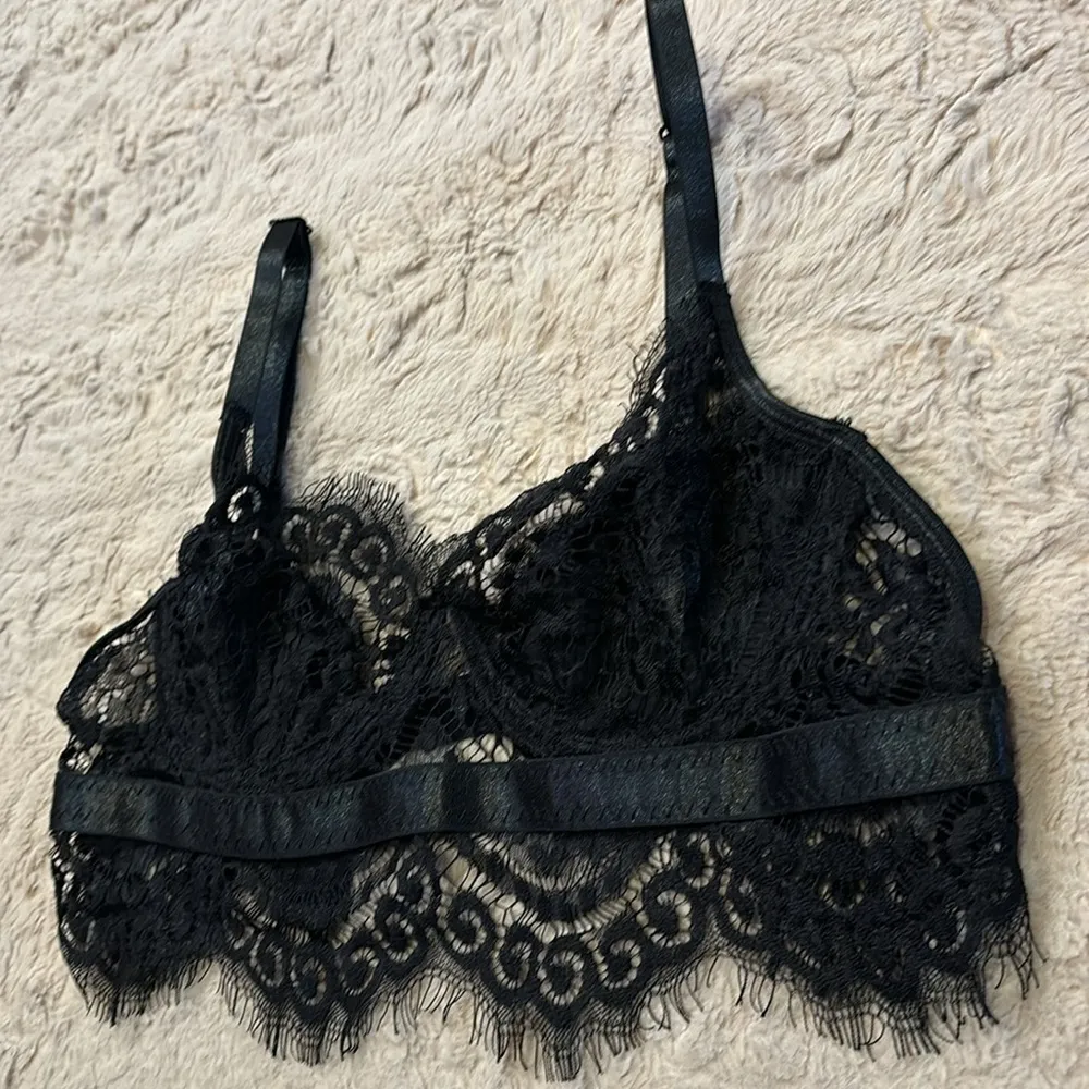 Lingerie bra in size small Black - Image 2