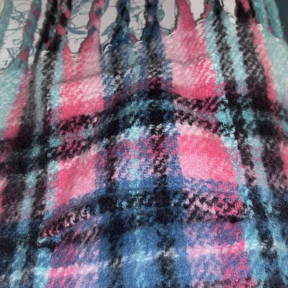 Betsey Johnson  fuchsia turquoise black plaid blanket scarf/pockets - Image 5