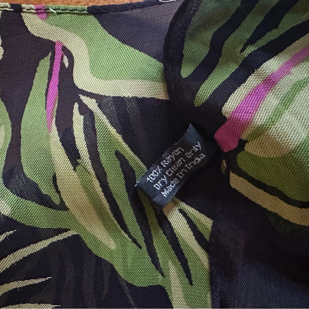 Vintage Zazou Hibiscus & Palm Frond Rayon Rectangle Scarf Black - Image 5