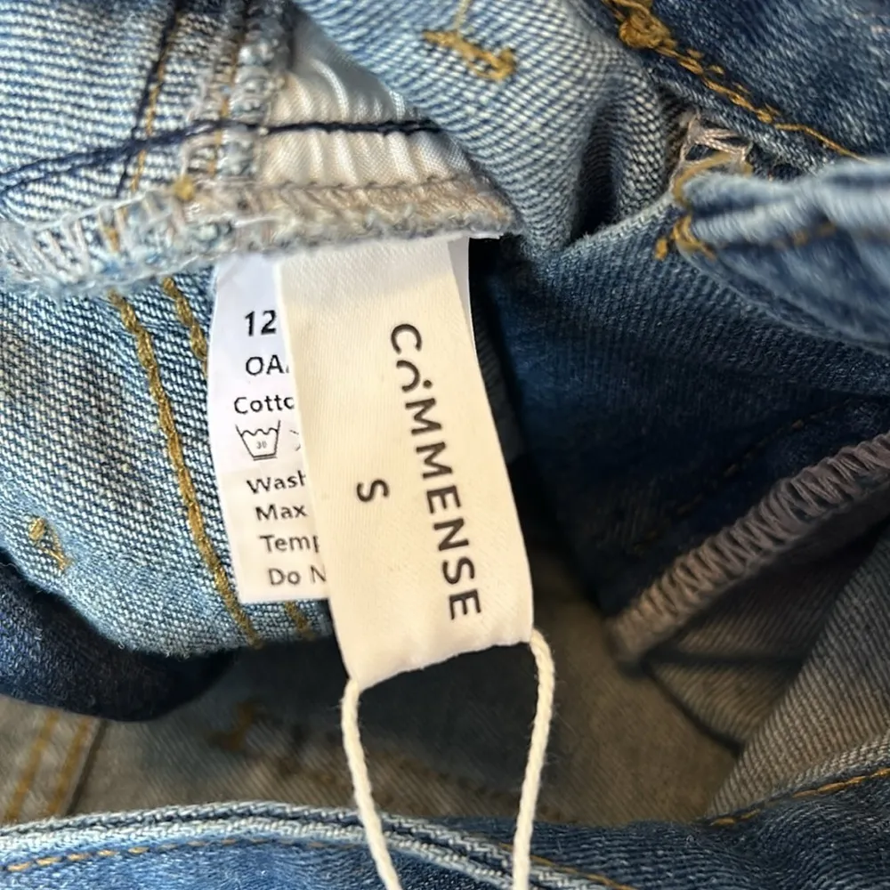 Commense V Front Yoke Wide Leg Jeans - Image 7