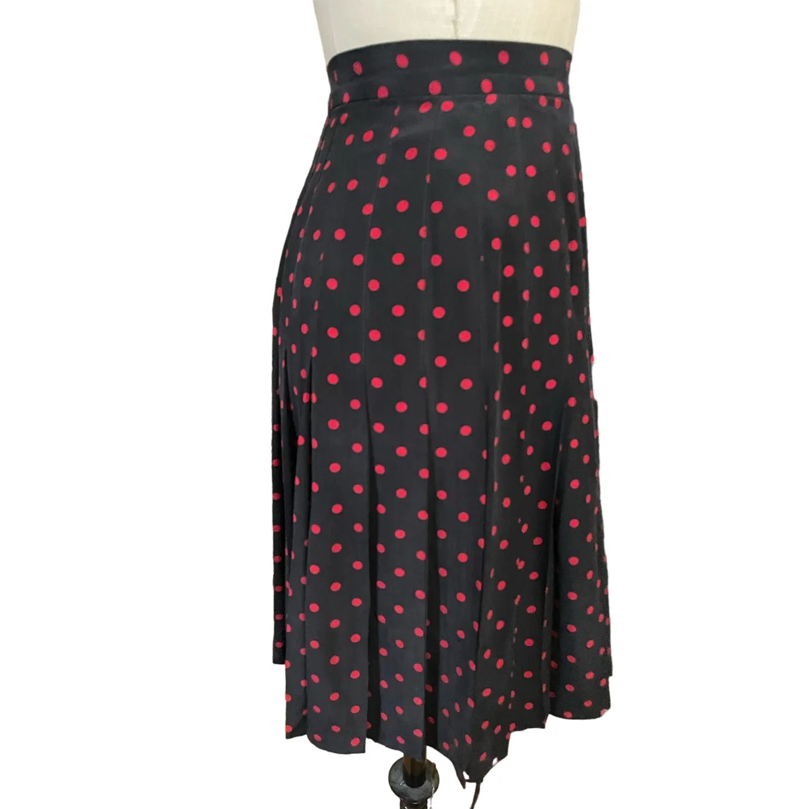 Vintage 90s Ann Taylor Pleated Silk Skirt in Black with Red Polka Dots Size 4 - Image 2