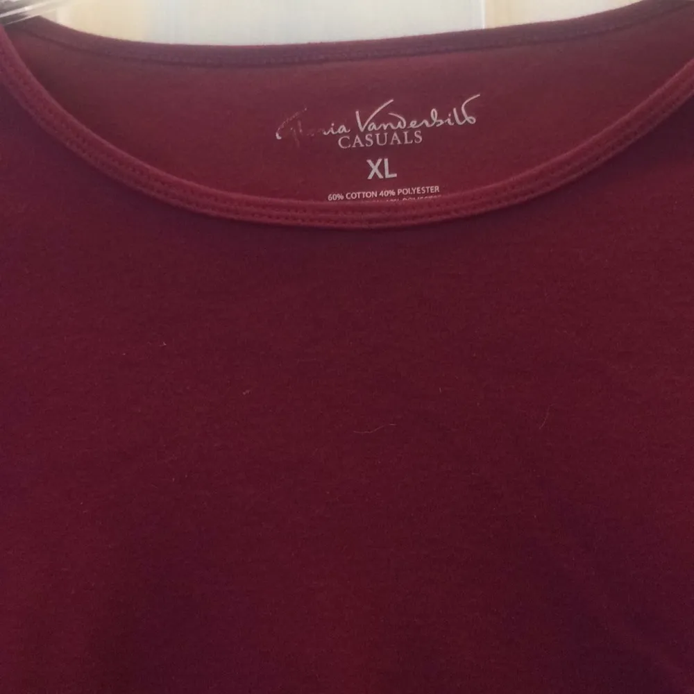 FINAL MARKDOWN Ladies Gloria Vanderbilt long sleeve tee xl - Image 2
