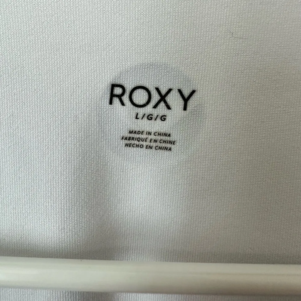 Roxy  Long Sleeve Swim Top sz L - Image 5