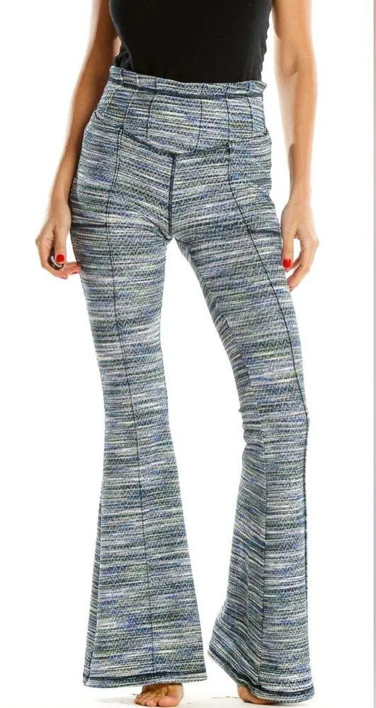 Movement NWT On It Flare Leggings Size Small - Image 4