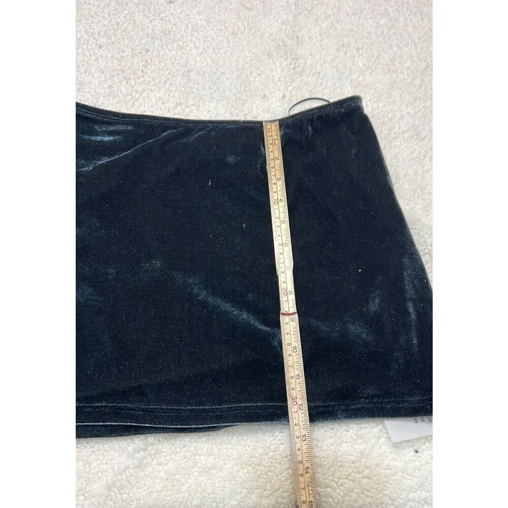 Superdown Velvet Black Mini Skirt Sz S- NWT - Image 5