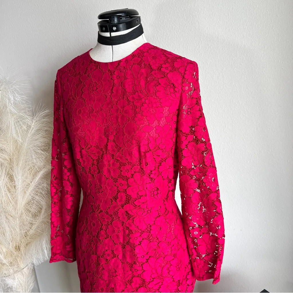 Carolina Herrera Red Lace High Neck Above Knee Sheath Dress - Image 6