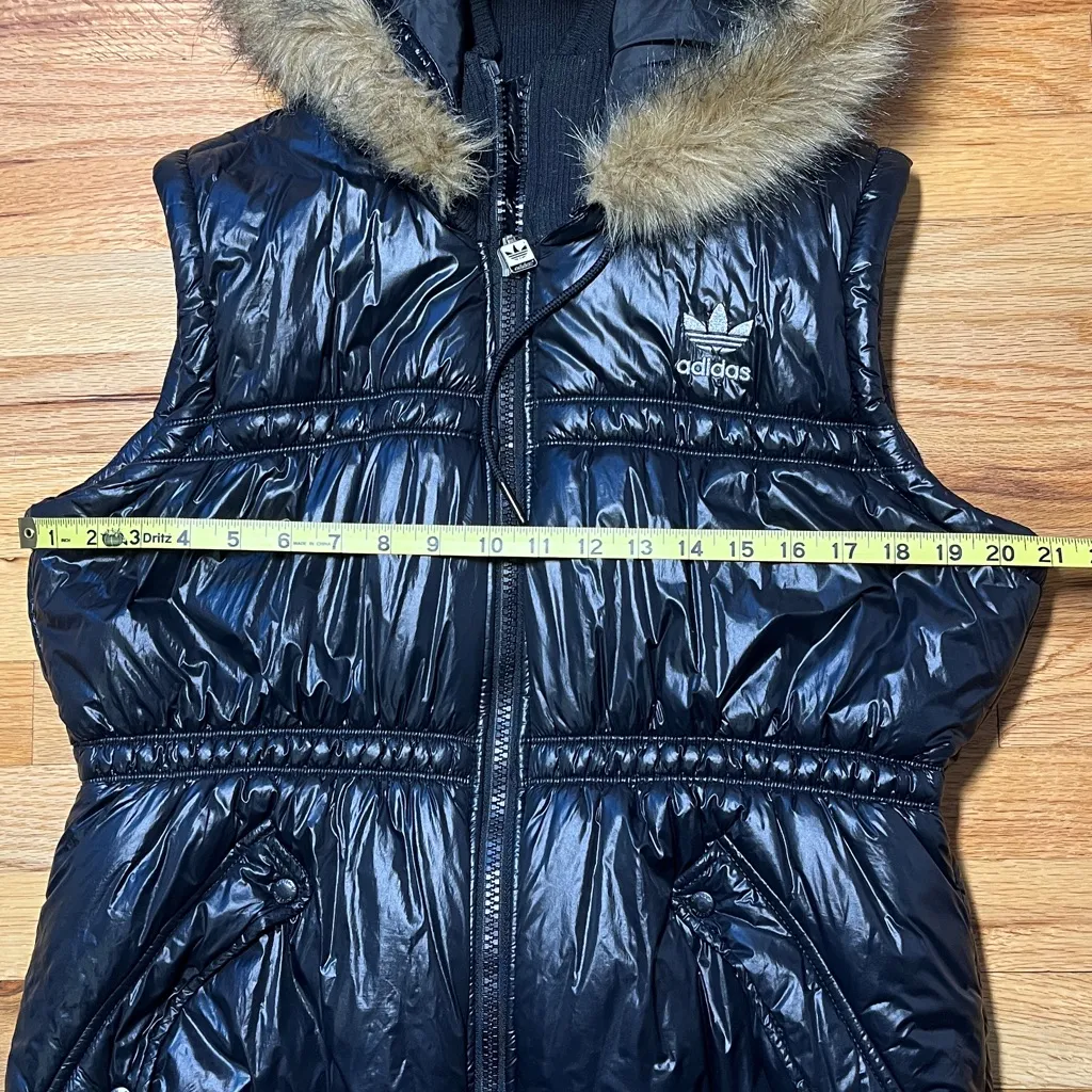 adidas Women’s Full Zip Hooded Puffer Vest with Faux-Fur Size XL - Image 9