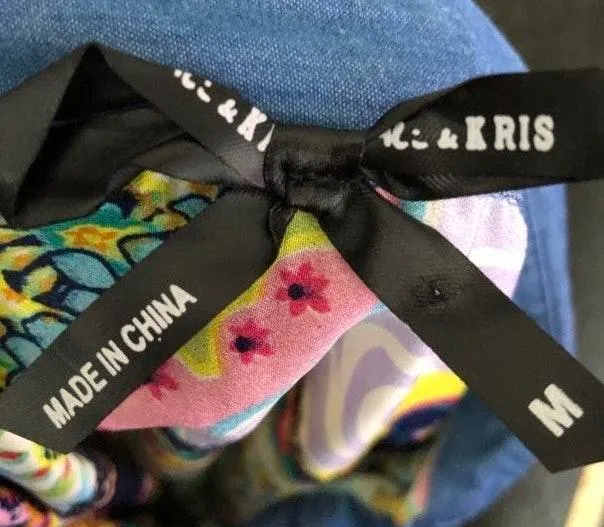 Ali & Kris 90s Tied Button Down Top - Image 5