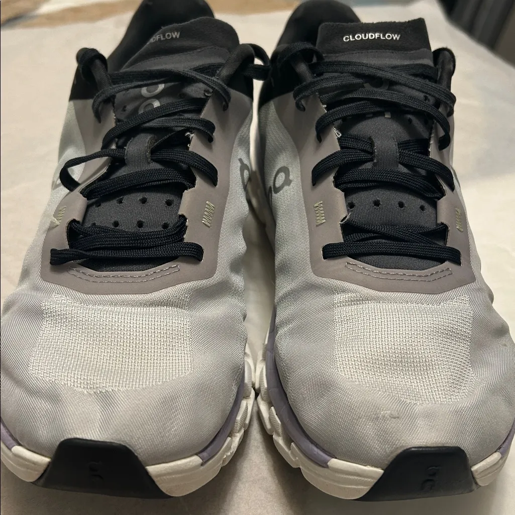 On Running Cloudtec Sneakers in Black, Gray, and Purple - Image 2