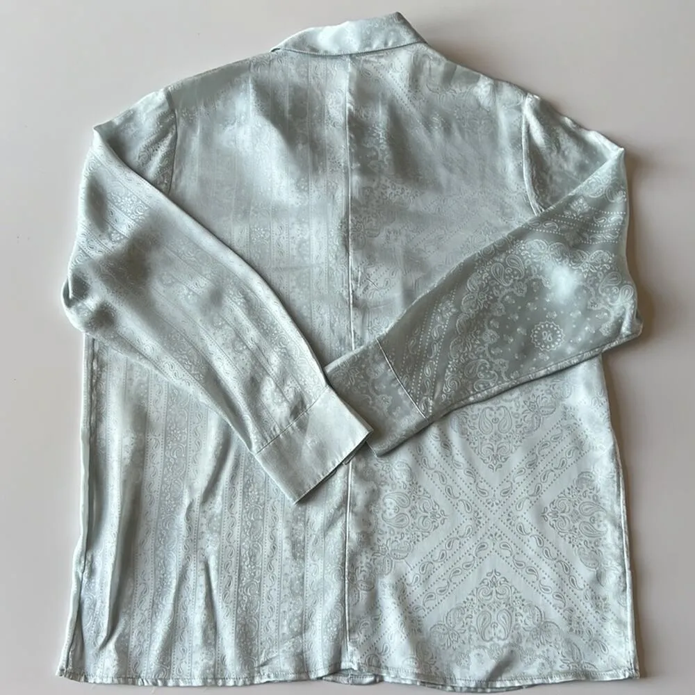 Revolve - Tell Your Friends Long Sleeve Shirt in Yvette Print 100% Silk Size M - Image 3