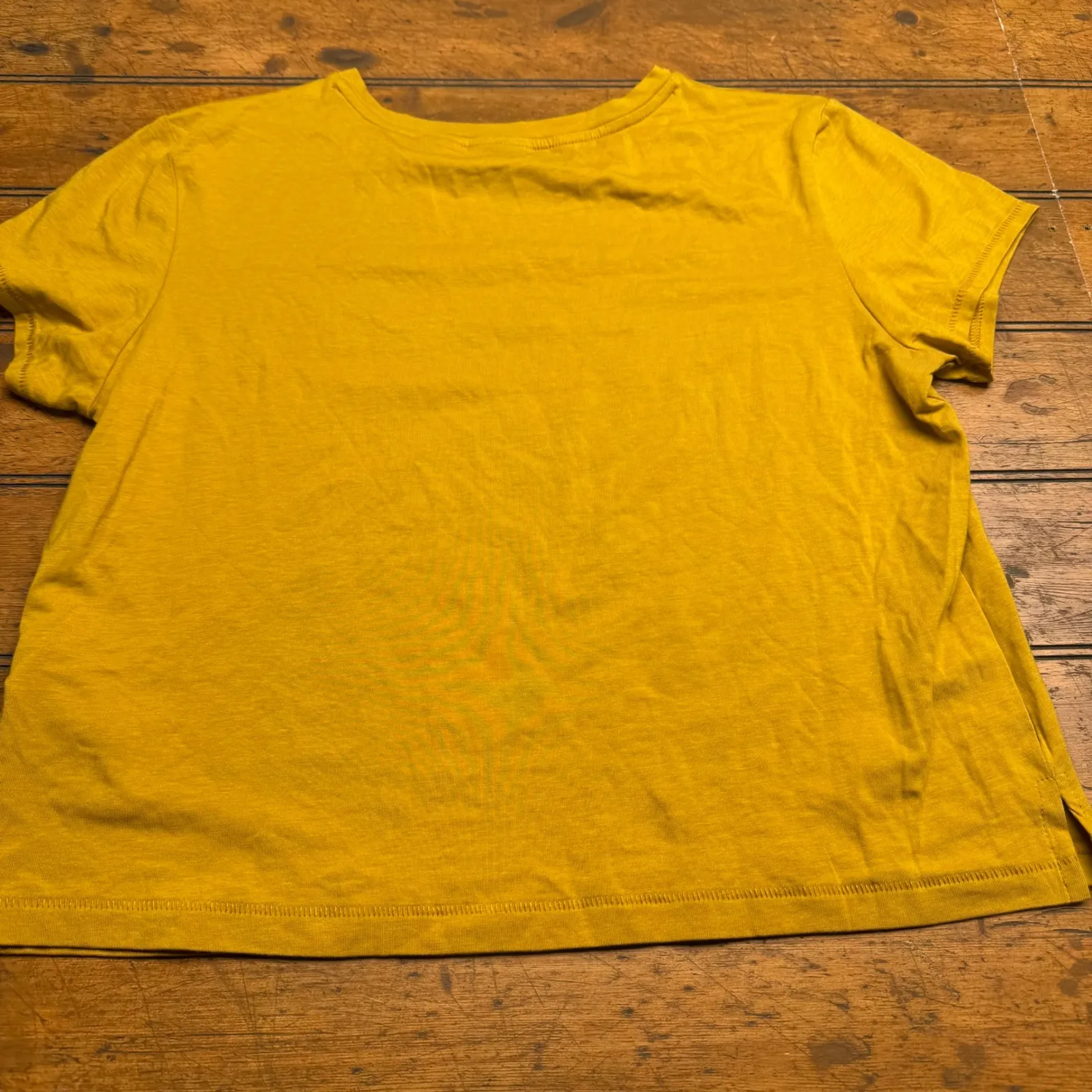 Tahari Mustard Yellow Crew Neck Short Sleeve T Shirt Top Women LG Made in Peru - Image 3