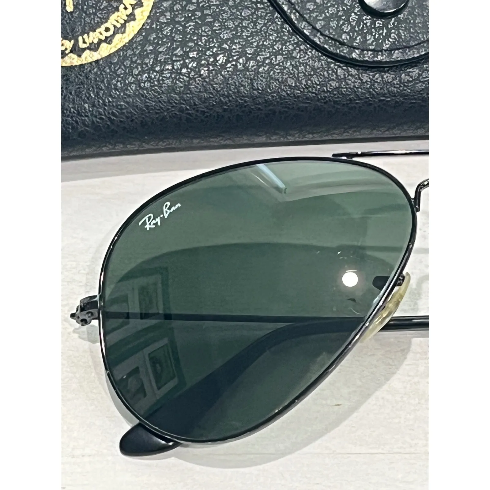 Ray Ban RB3025‎ Aviator Large Metal Sunglasses Black Frame - Image 4