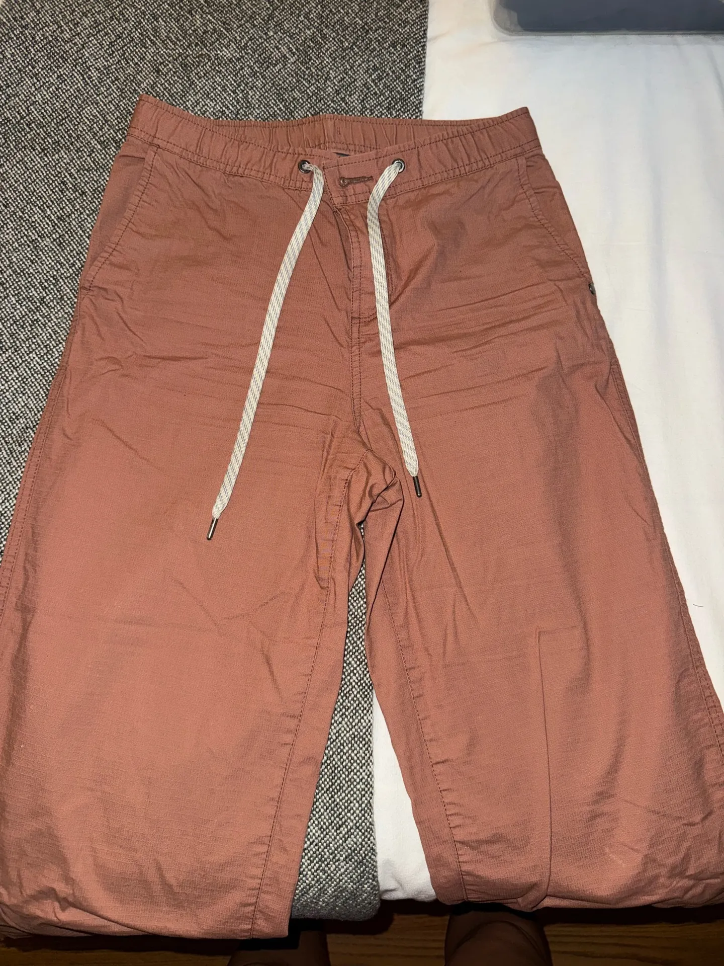 Vuori Ripstop Pants - Image 3