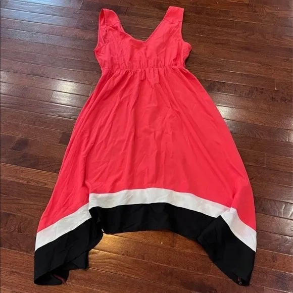 Motherhood Maternity Coral White And Black Color Block Flowy Dress Size Large - Image 4