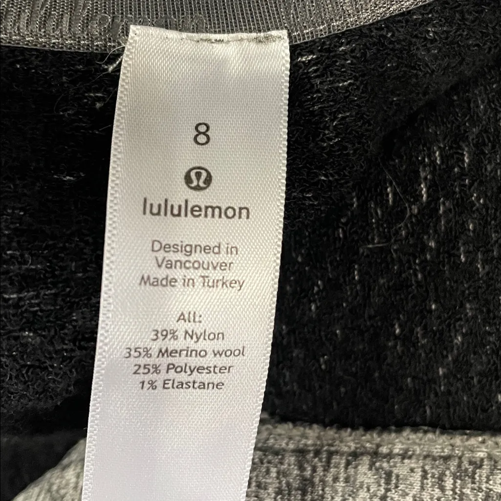 Lululemon Engineered Warmth Half Zip
Graphite Grey / White - Image 6