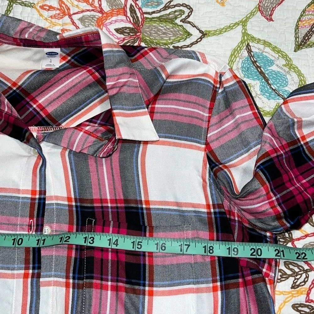 Old Navy large women's long sleeve plaid casual button down shirt pink black - Image 7