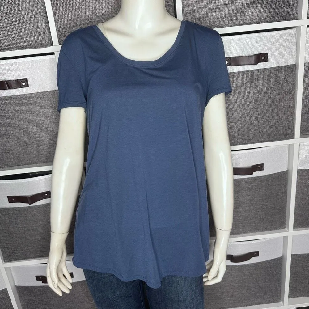 Athleta Essence Cut Out Short Sleeve Top Size Large - Image 3