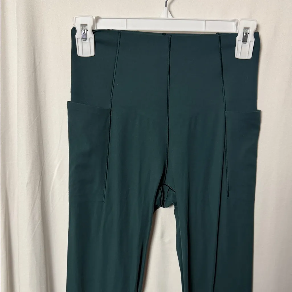 OFFLINE By Aerie Real Me XTRA High Waisted Hold Up! Pocket Legging Size Small - Image 4