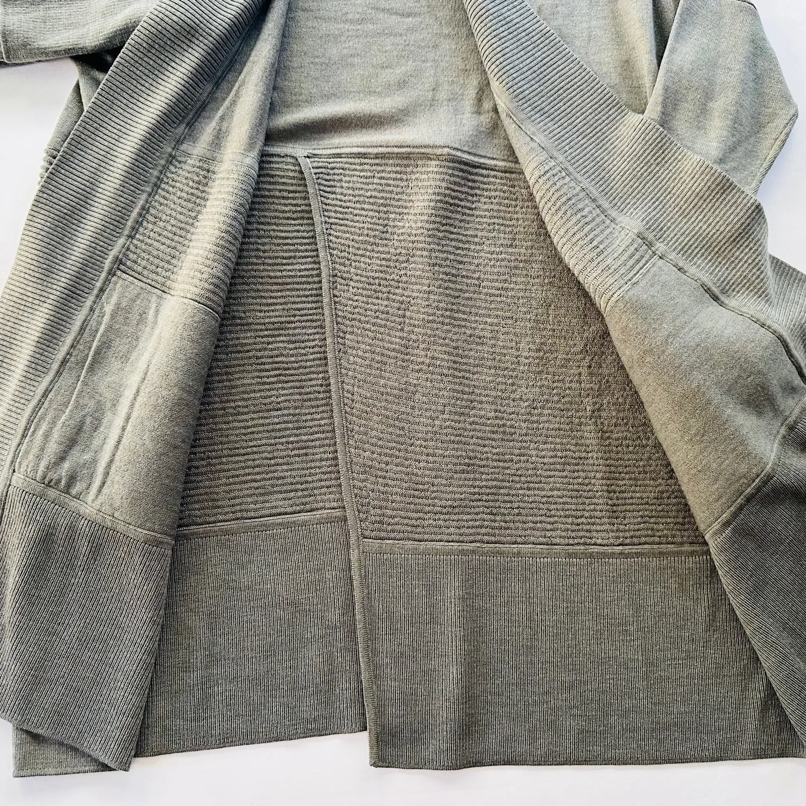 Lululemon Sit In Lotus Wrap Grey Sage Green Size L/XL Merino Wool Cardigan $148 - Image 9
