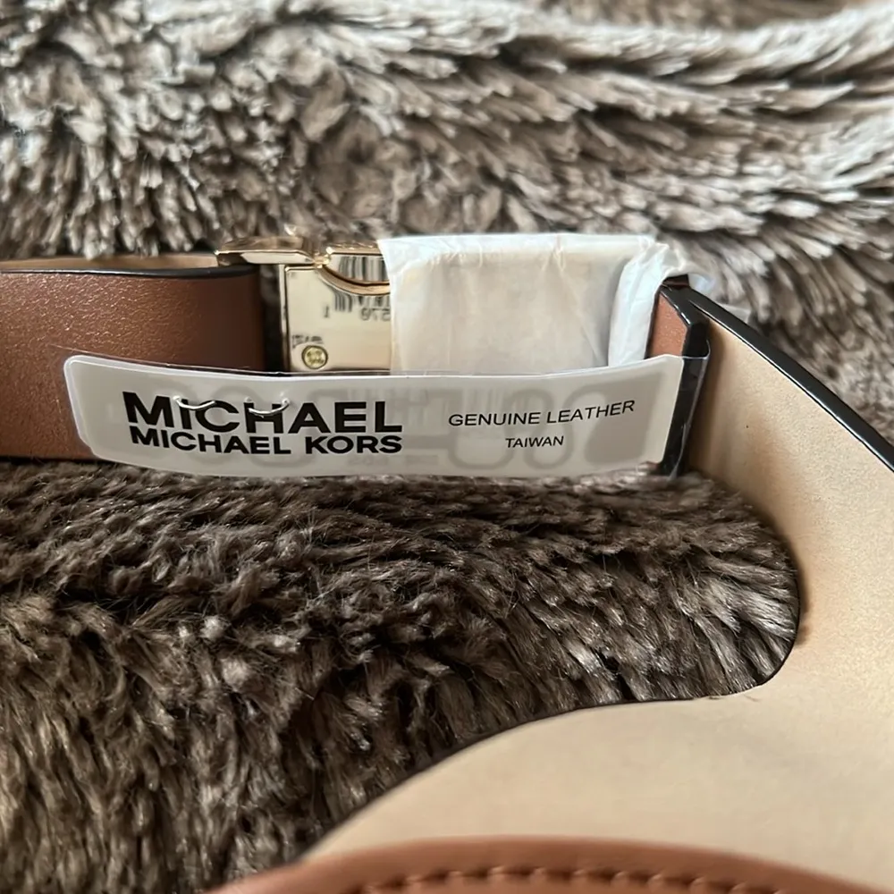 NWT Michael Kors Genuine Leather Fanny Pack Belt Bag, Brown Size S/M New w/Tag - Image 6