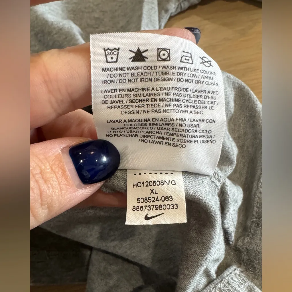 Nike NFL Dallas Cowboys ‘How bout them cowboys’ helmet tshirt gray size XL - Image 5