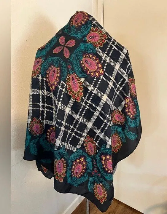 Diane Von Furstenberg Vintage  The Color Authority Silk Scarf 42” X 42” - Image 4