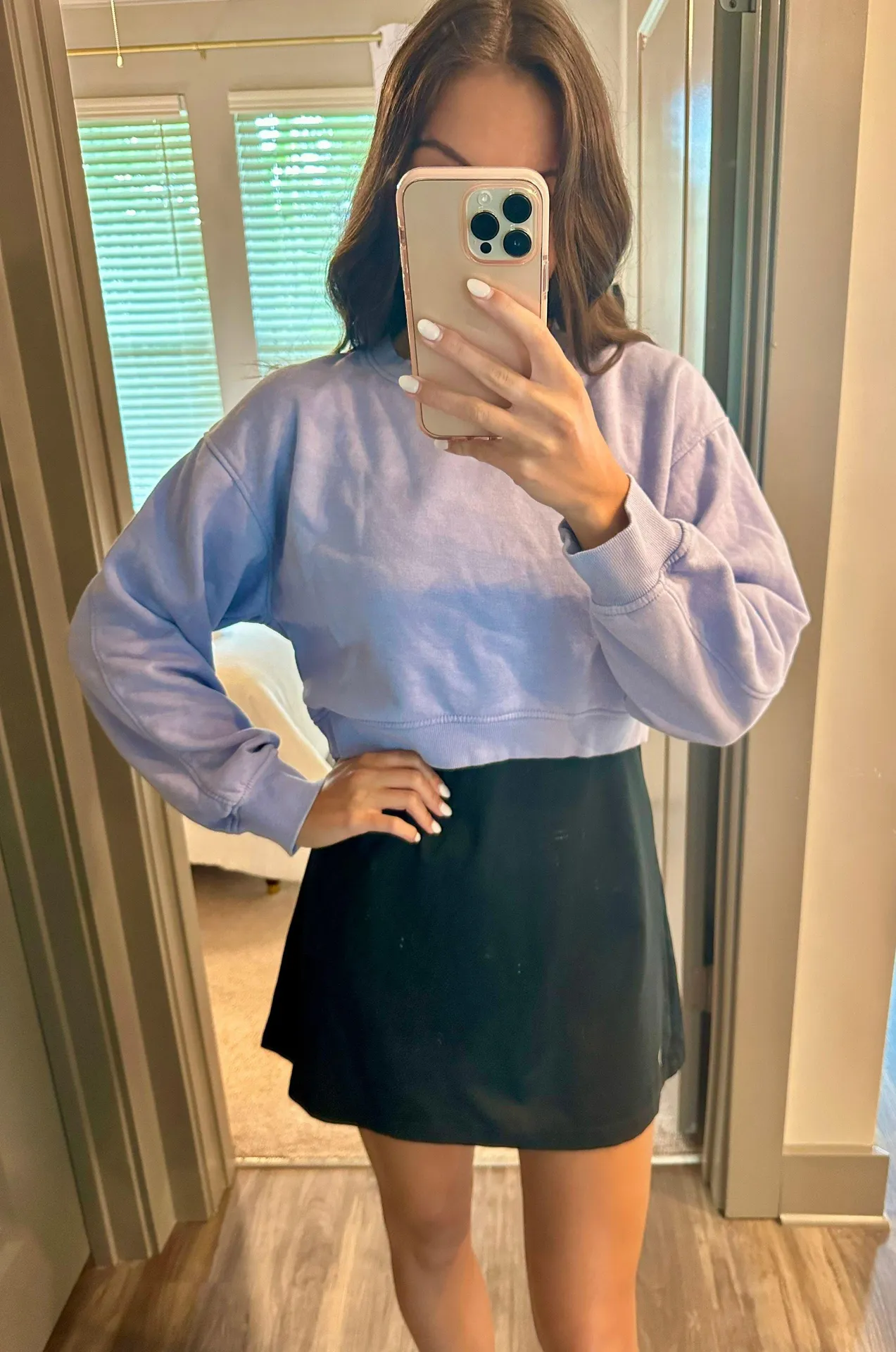 Cropped Sweatshirt - Image 2