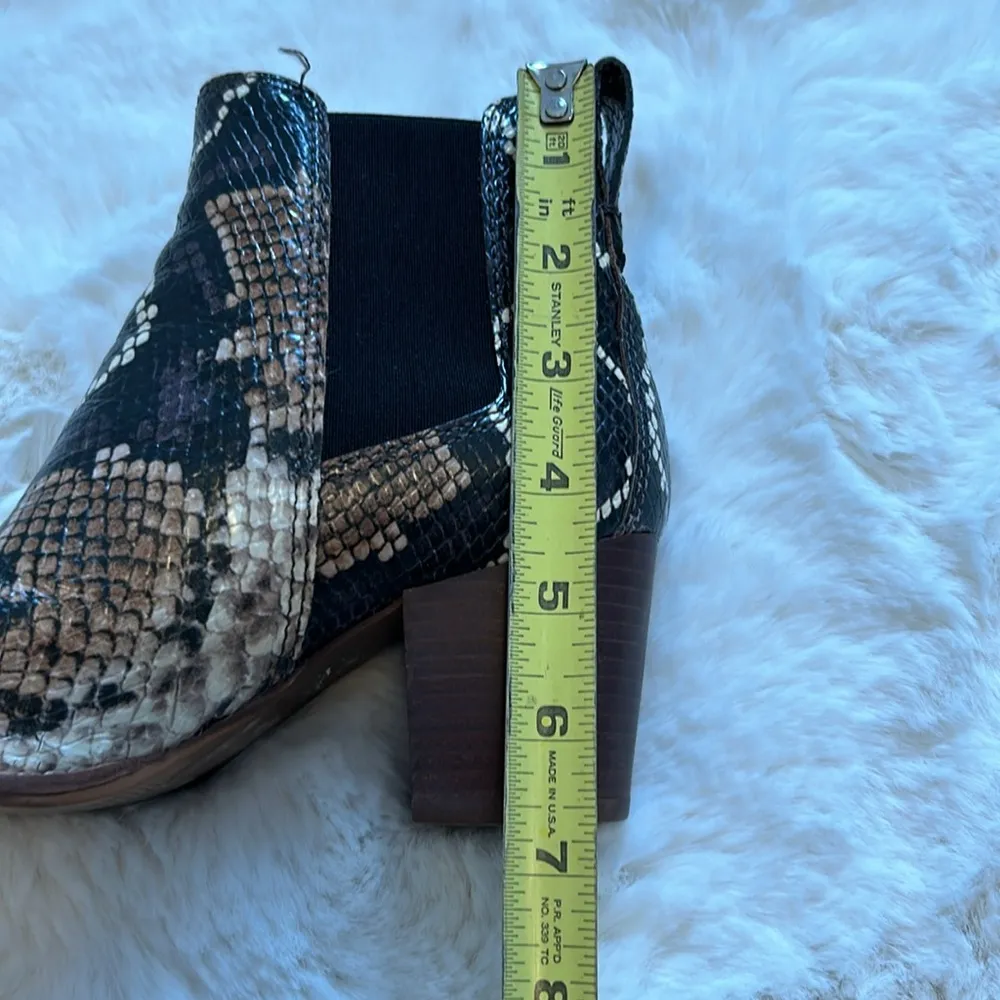 Madewell The Regan Boot in Snake Embossed Leather - Image 12