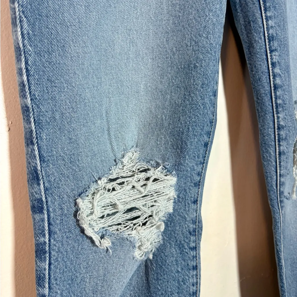 GOOD AMERICAN Weekender Distressed Straight Leg Jeans - Image 6