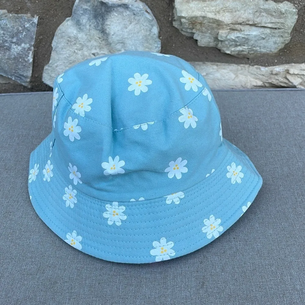 Light blue & white daisies bucket hat - Image 4